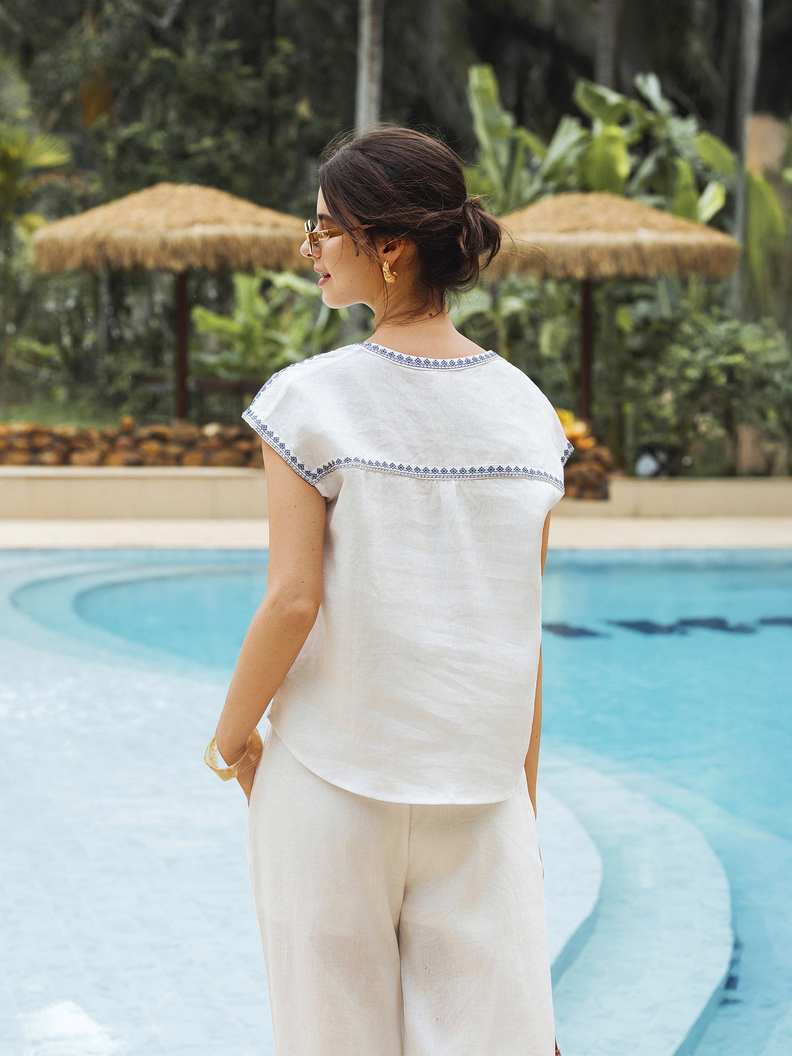 100% Linen V-Neck Embroidered Crop Top FENE