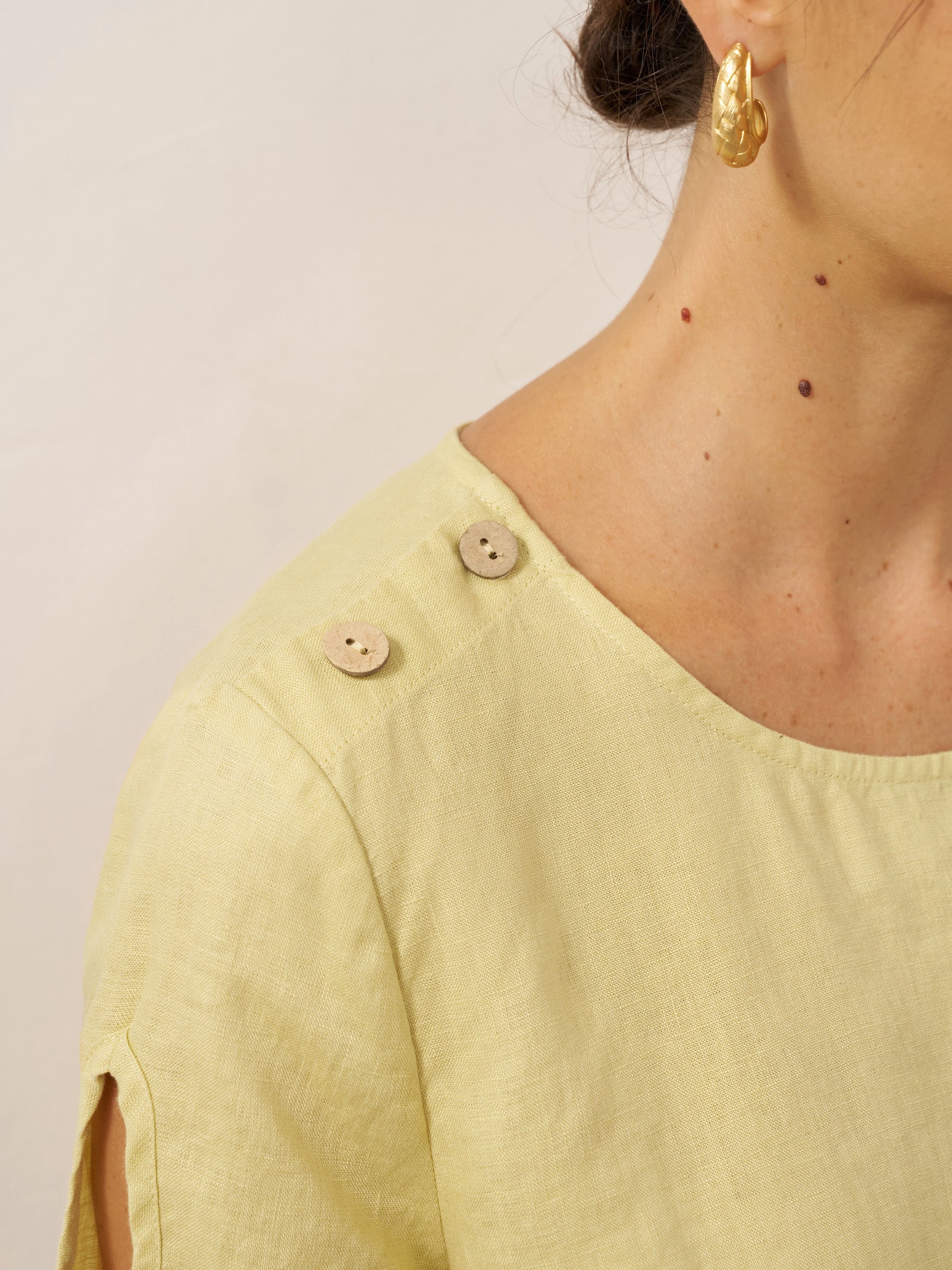 100% Linen Eyelet Short Sleeve Pullover Top ADA