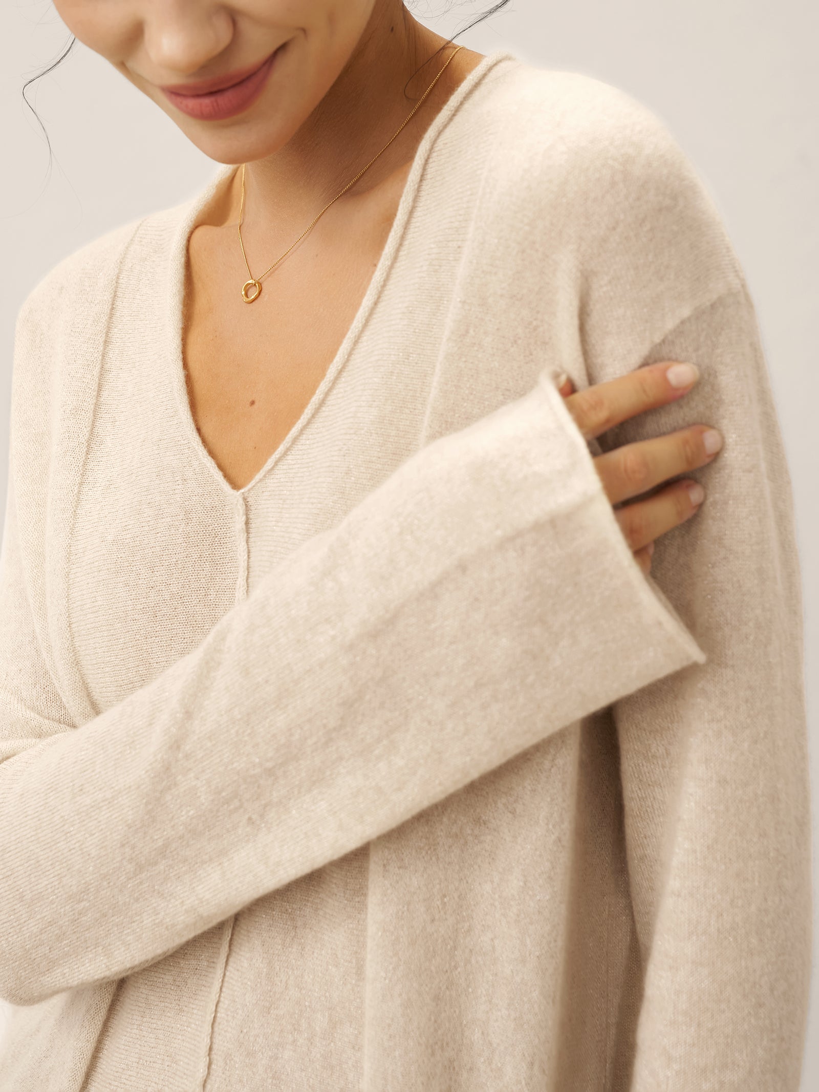 100% Mongolia Cashmere Lightweight V-Neck Sweater