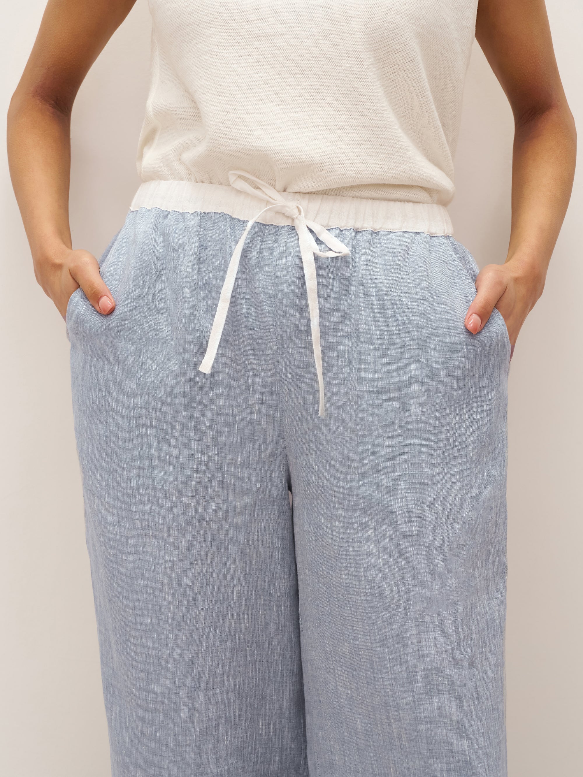 100% Linen Elastic Waist Straight-Leg Trousers JOURDAN